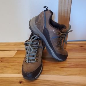Cabelas Hiking Shoes
